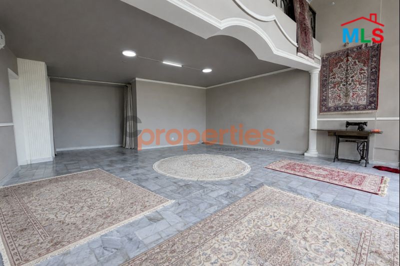 Prime Shop for Rent in Hazmieh - CPFY117