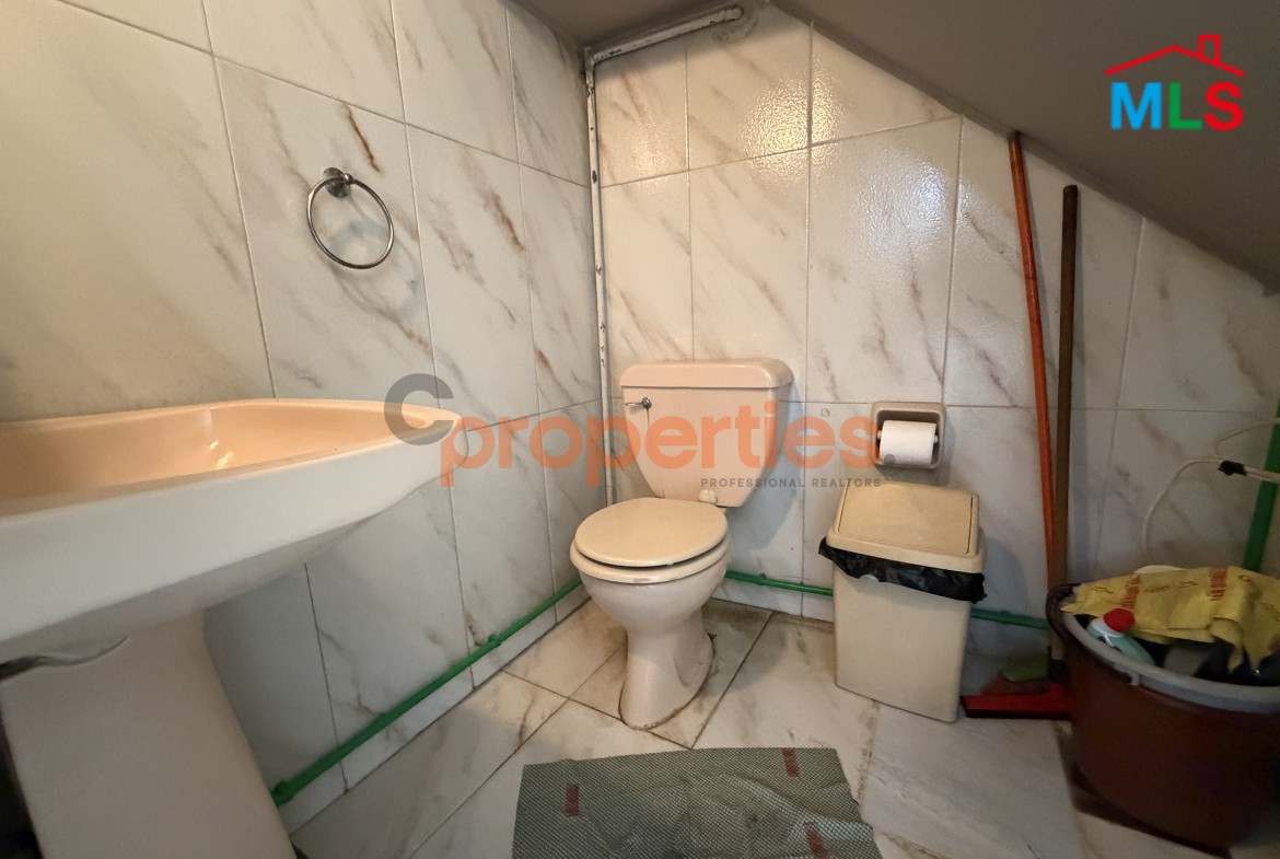 Prime Shop for Rent in Hazmieh - CPFY117