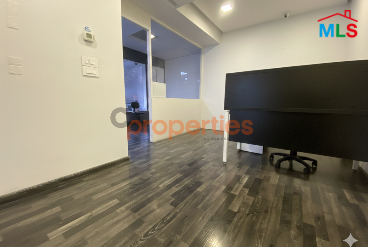 Spacious Office for Rent in Prime Zalka - CPFY110