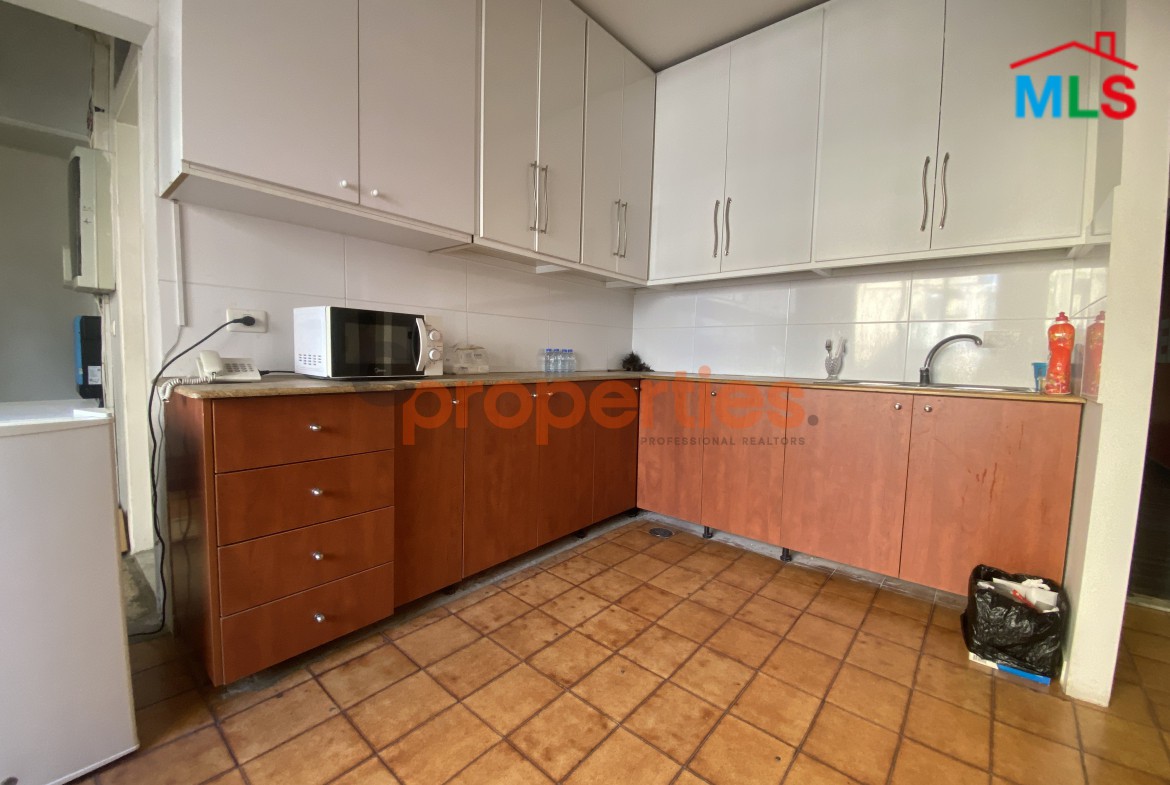 Spacious Office for Rent in Prime Zalka - CPFY110