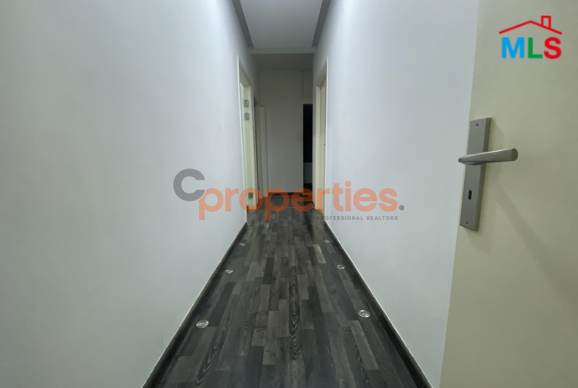 Spacious Office for Rent in Prime Zalka - CPFY110