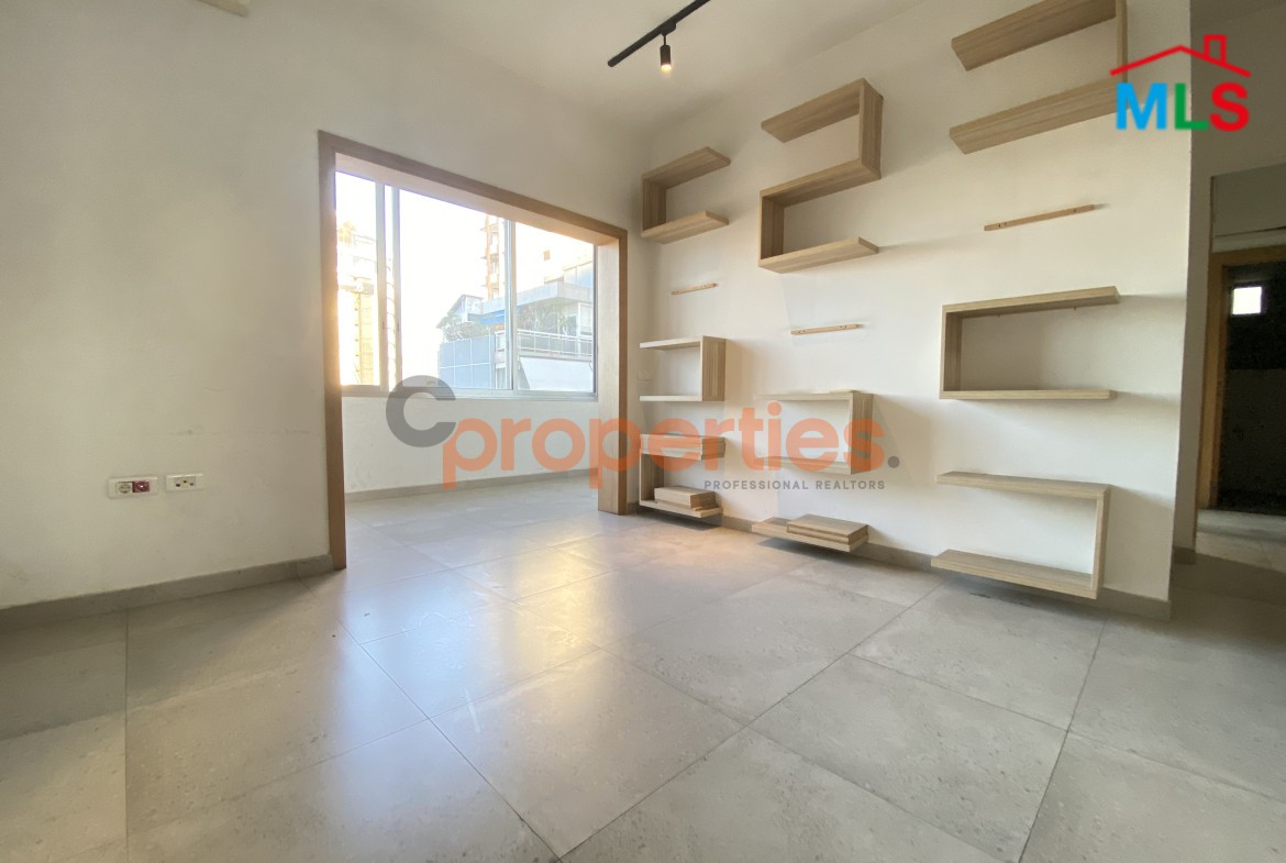 Prime Office for Rent in Zalka - CPFY107