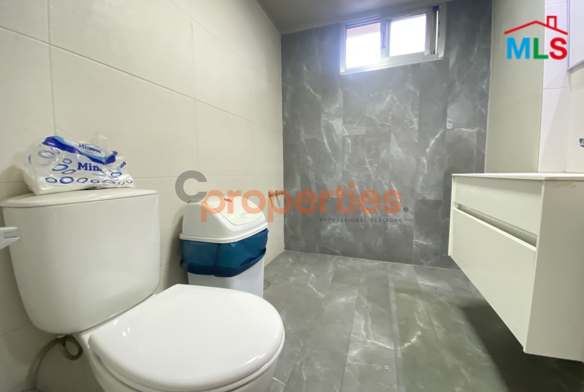 Prime Office for Rent in Zalka - CPFY107