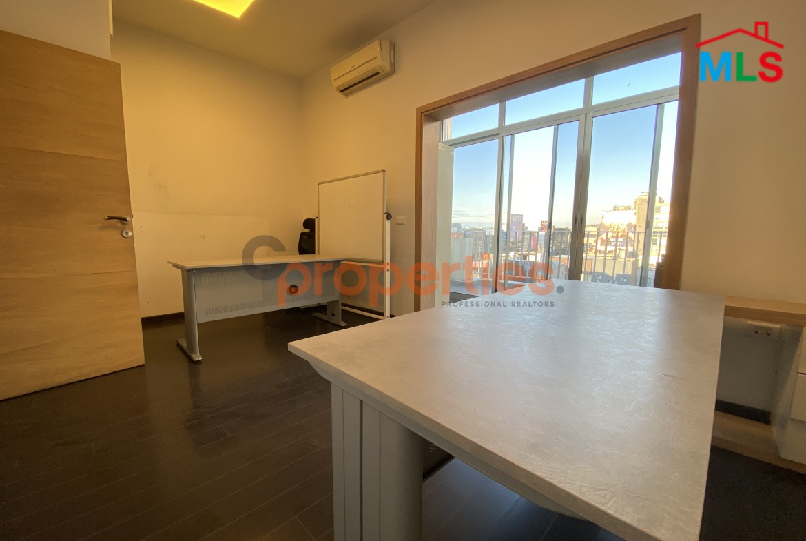 Prime Office for Rent in Zalka - CPFY107