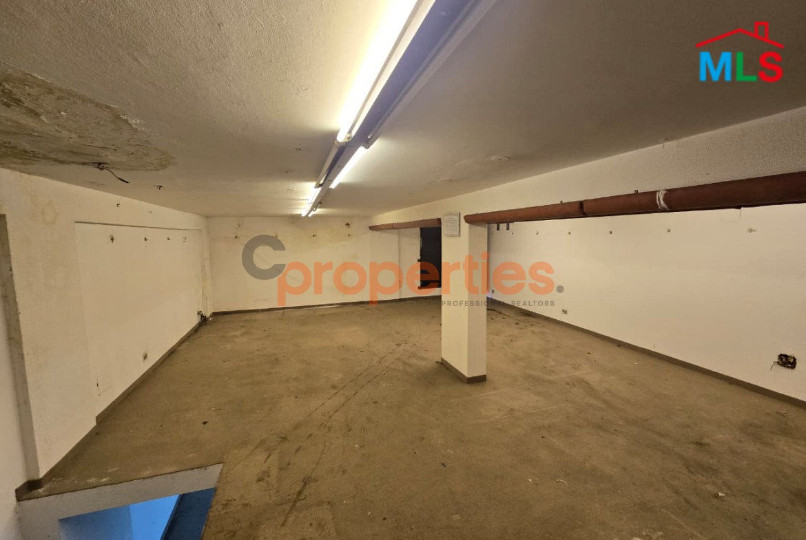 Shop For Rent In Furn El Chebbak - CPJA56