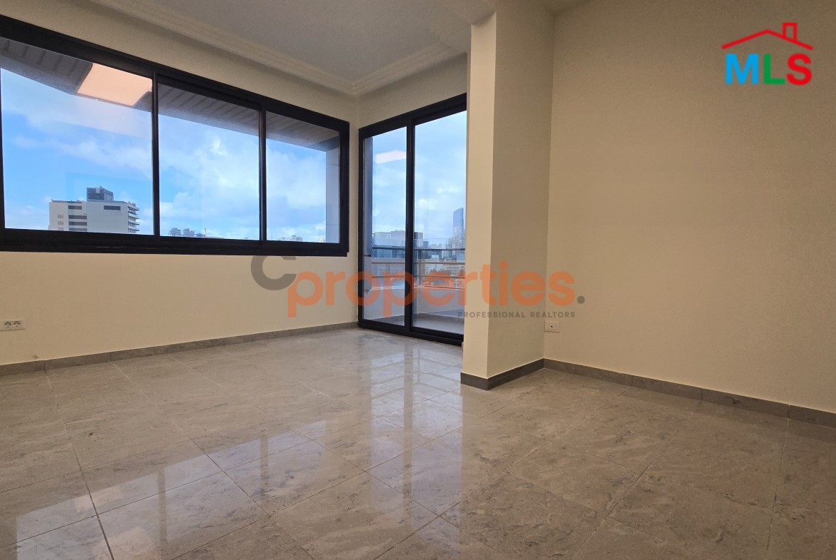 Office For Rent In Adlieh - CPJA43