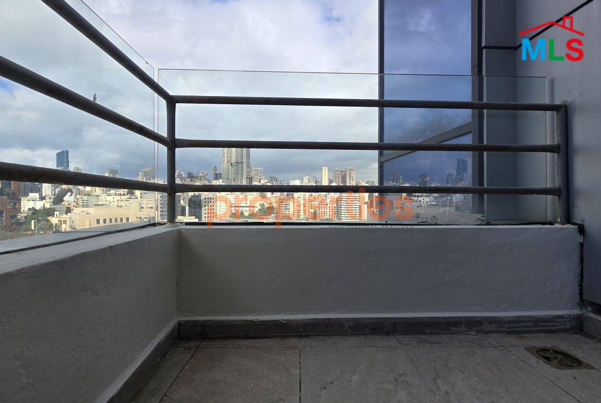 Office For Rent In Adlieh - CPJA43