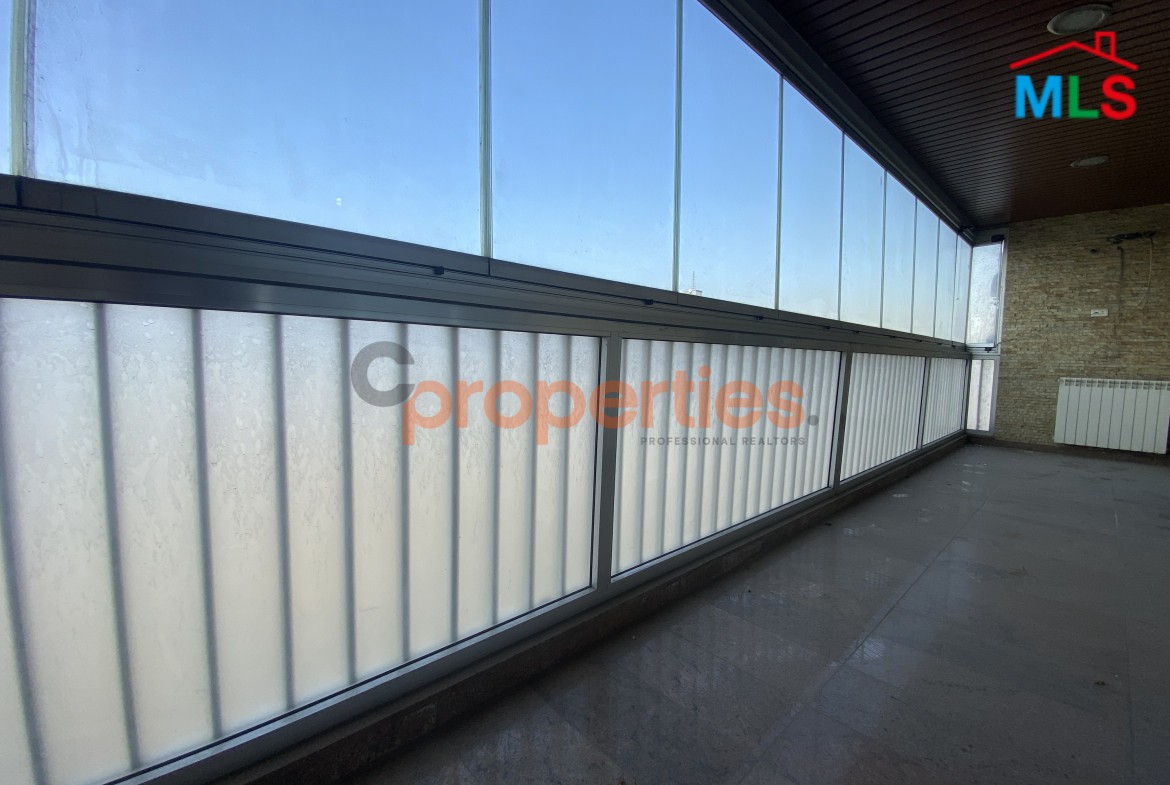Highway Office Apartment for Long-Term Rent - Zalka CPFY102