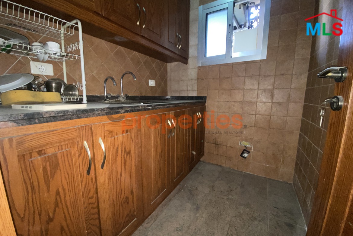 Highway Office Apartment for Long-Term Rent - Zalka CPFY102