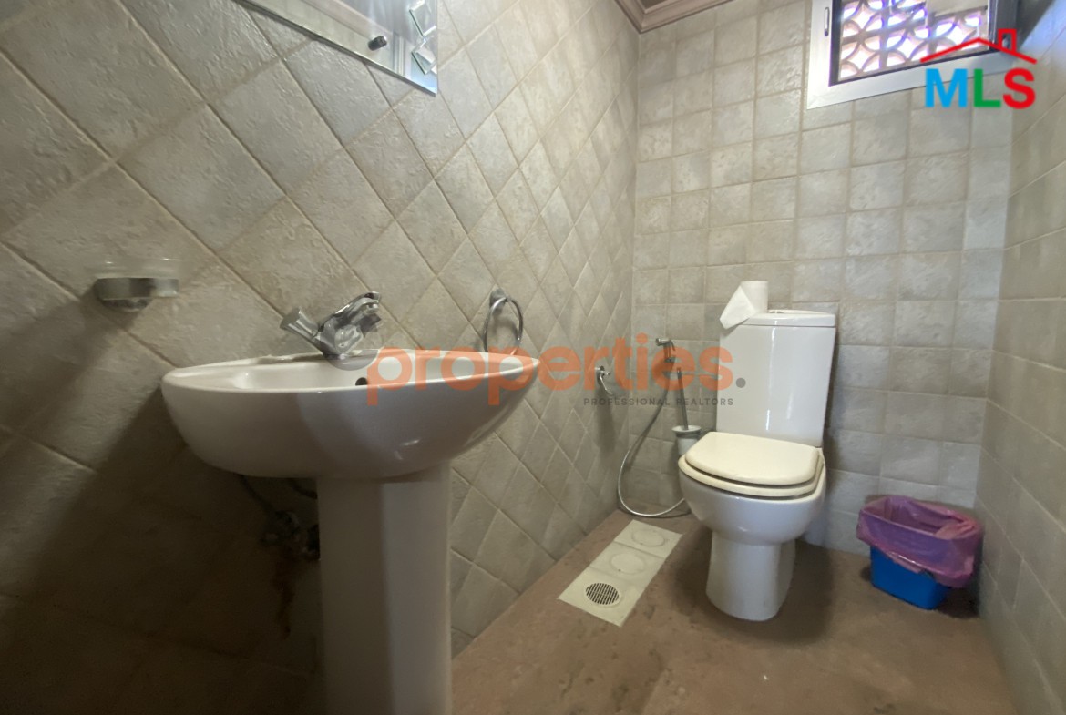 Highway Office Apartment for Long-Term Rent - Zalka CPFY102