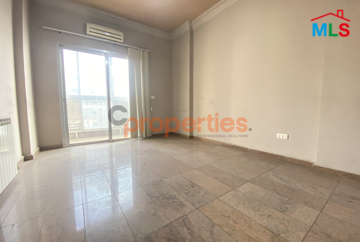Highway Office Apartment for Long-Term Rent - Zalka CPFY102