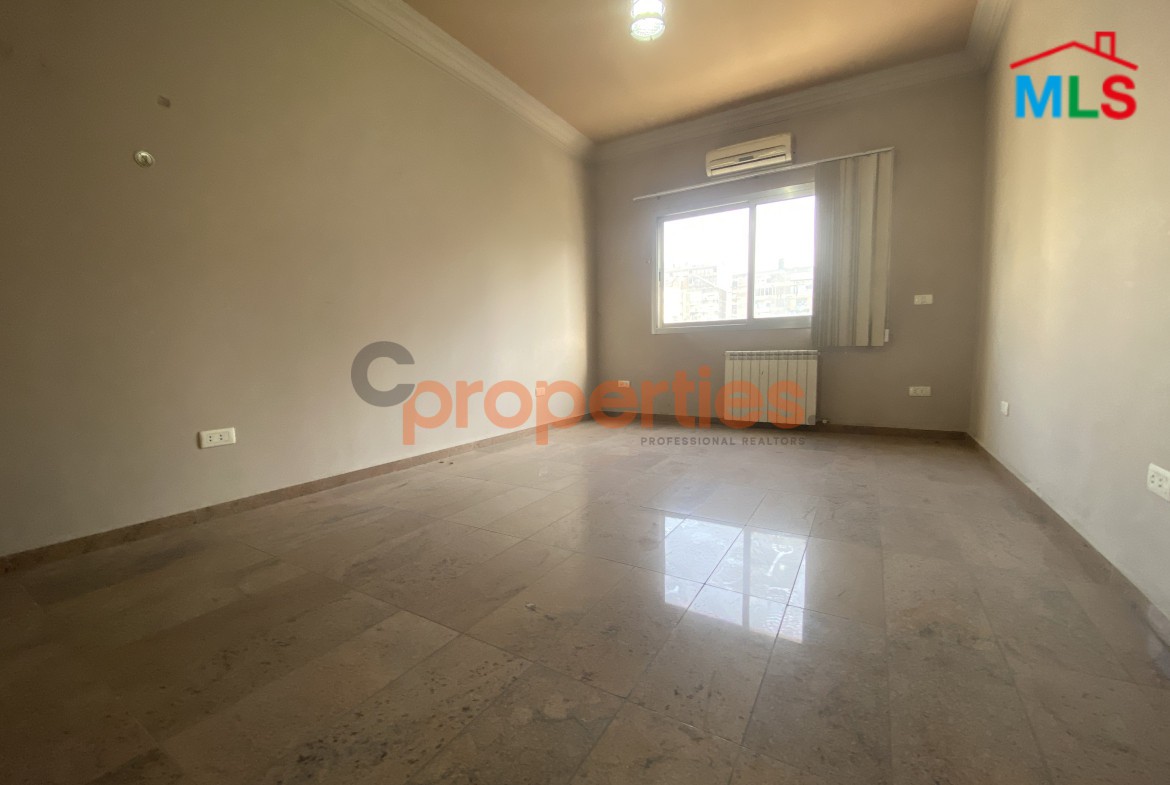 Highway Office Apartment for Long-Term Rent - Zalka CPFY102