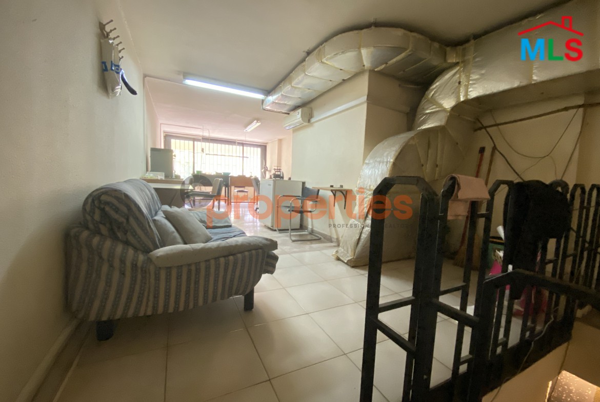 Jewelry Shop with Private Atelier for Rent - Prime Location Zalka -CPFY101