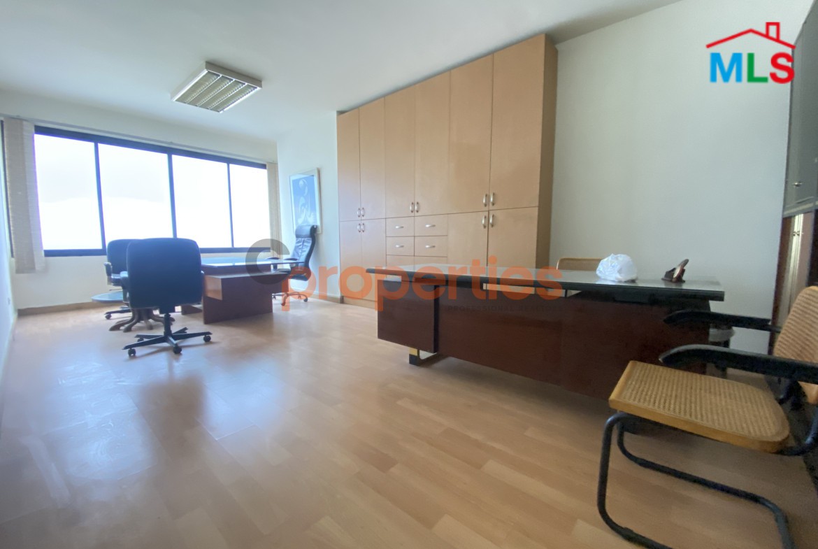 Office for Rent in Prime Zalka Commercial Center - CPFY97