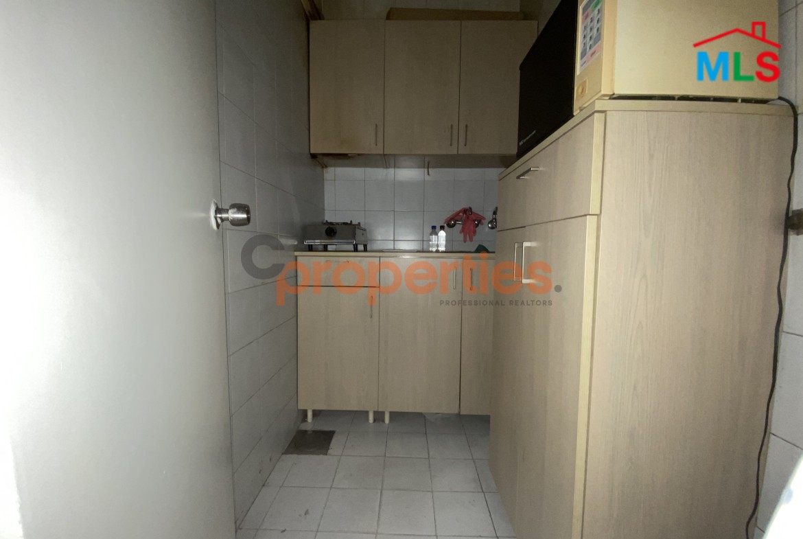 Office for Rent in Prime Zalka Commercial Center - CPFY97