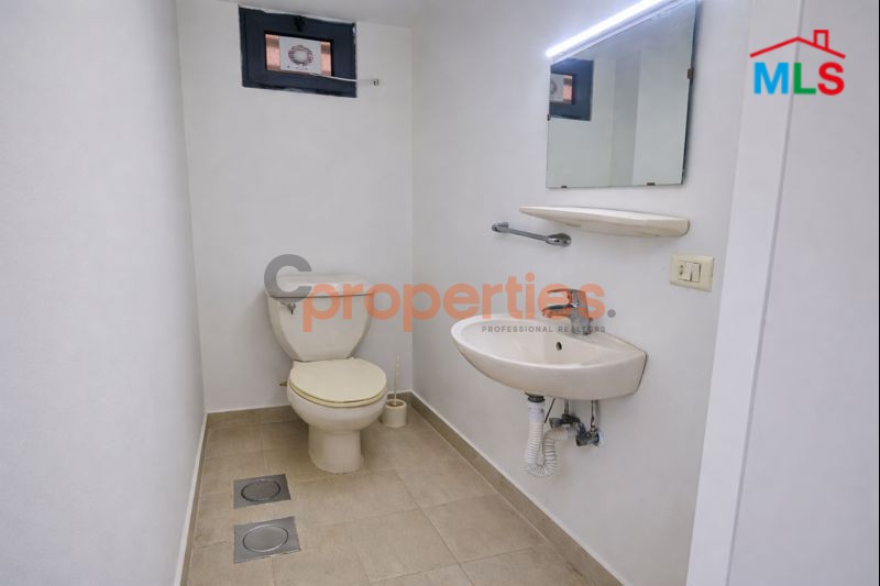 Office for Rent in Jdeideh - CPSM417