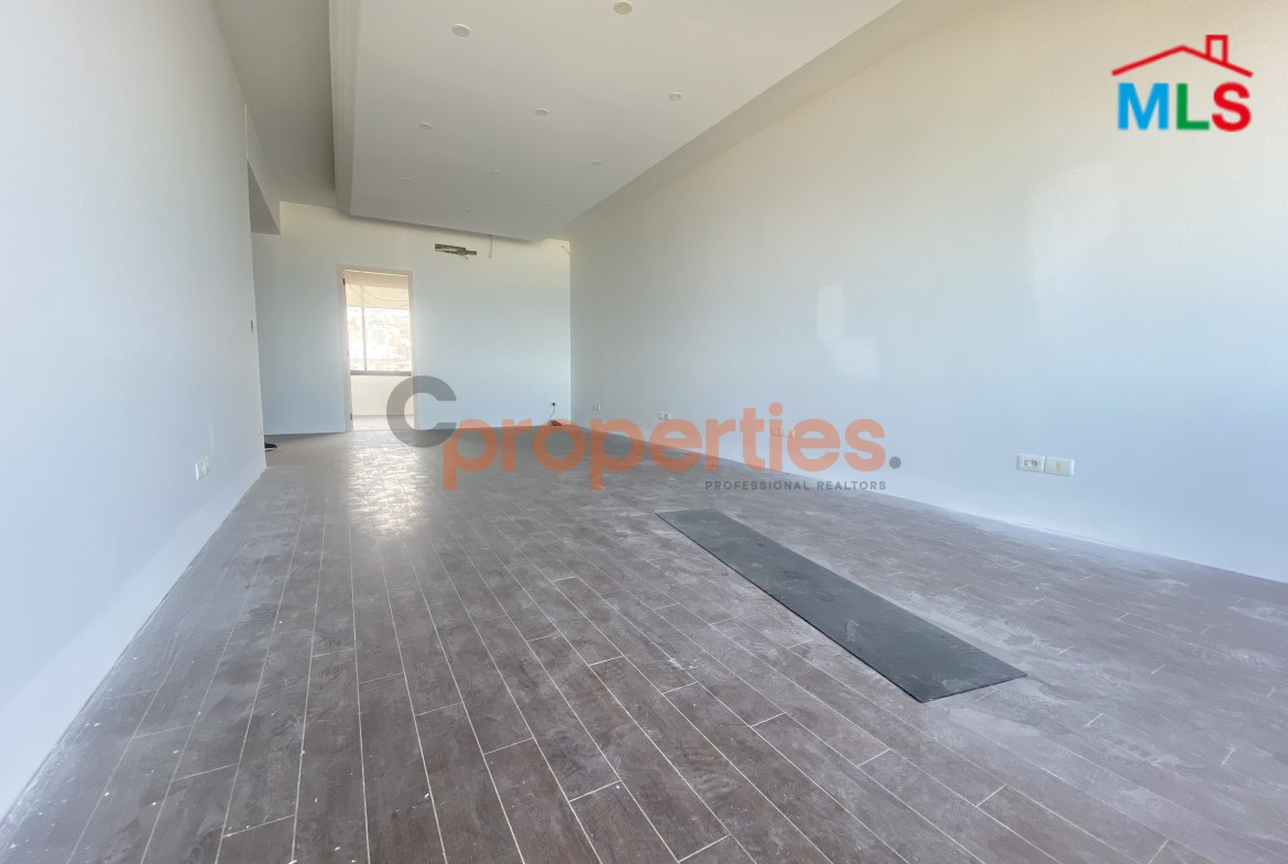 High Floor Office for Rent in Zalka - CPFY94
