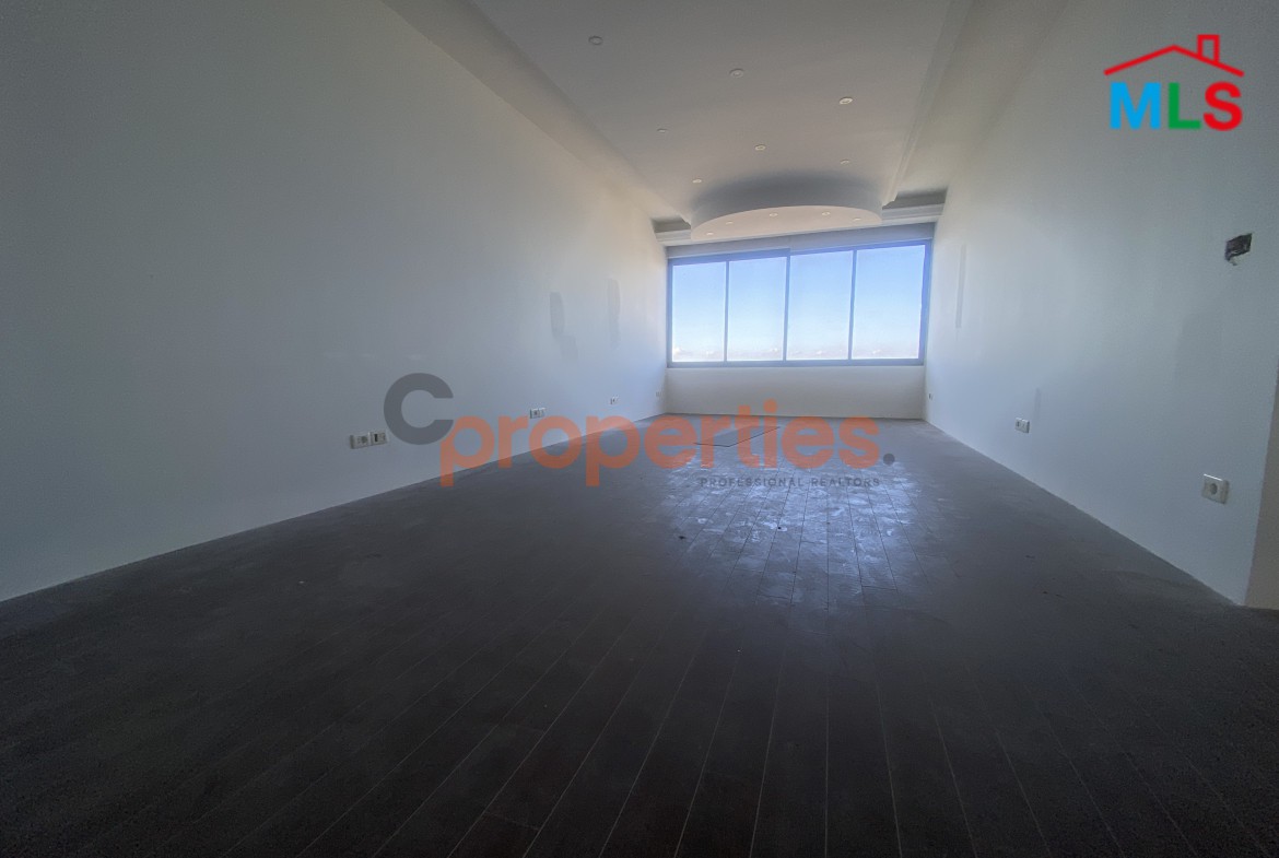 High Floor Office for Rent in Zalka - CPFY94
