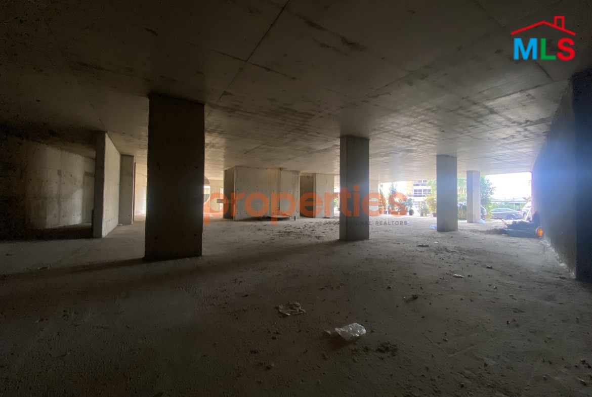Showroom for rent in Kfarhbeb CPKMT56