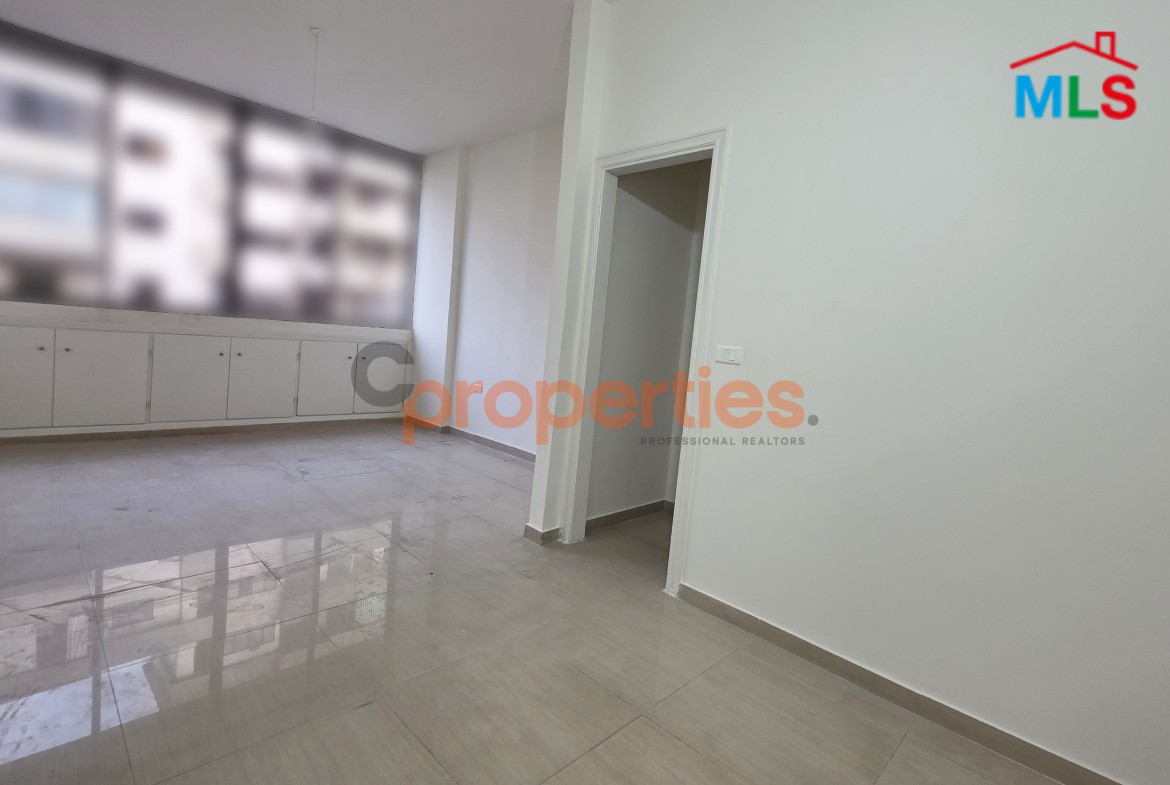 Office for Rent in Baouchrieh - CPSM420