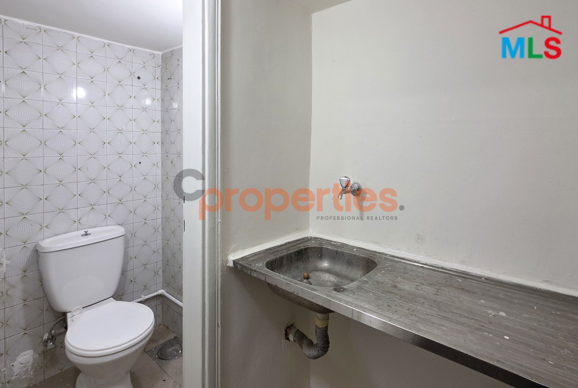 Office for Rent in Baouchrieh - CPSM420