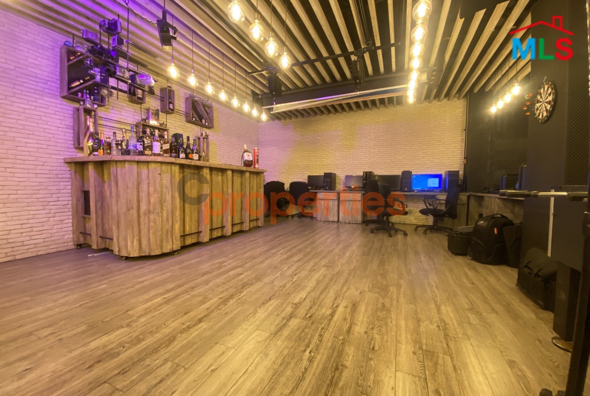 Office for Rent in Prime Zalka Location - CPFY73