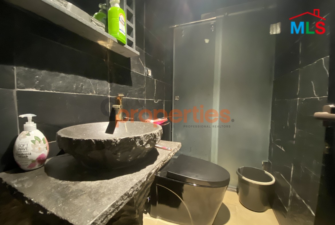 Office for Rent in Prime Zalka Location - CPFY73