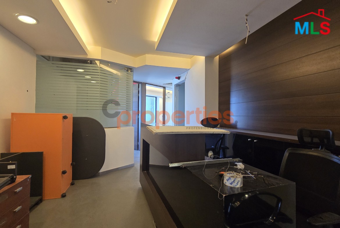 Office For Rent In Furn El Chebbak - CPJA25