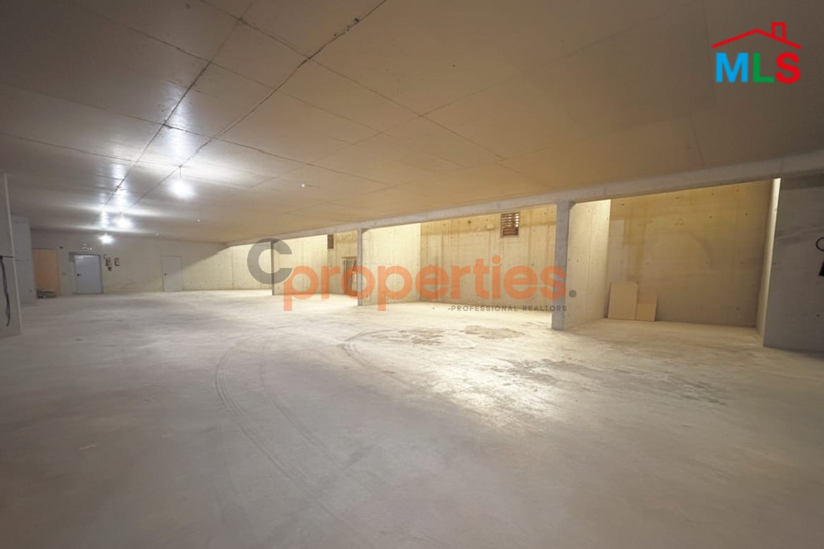 Prime Louaize Spacious Office With Mezzanine For Rent In Louaize - CPFY162