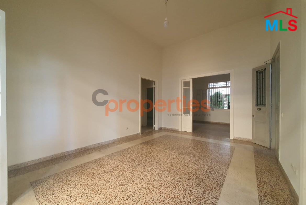 Apartment for rent in Achrafieh - CPBRN37