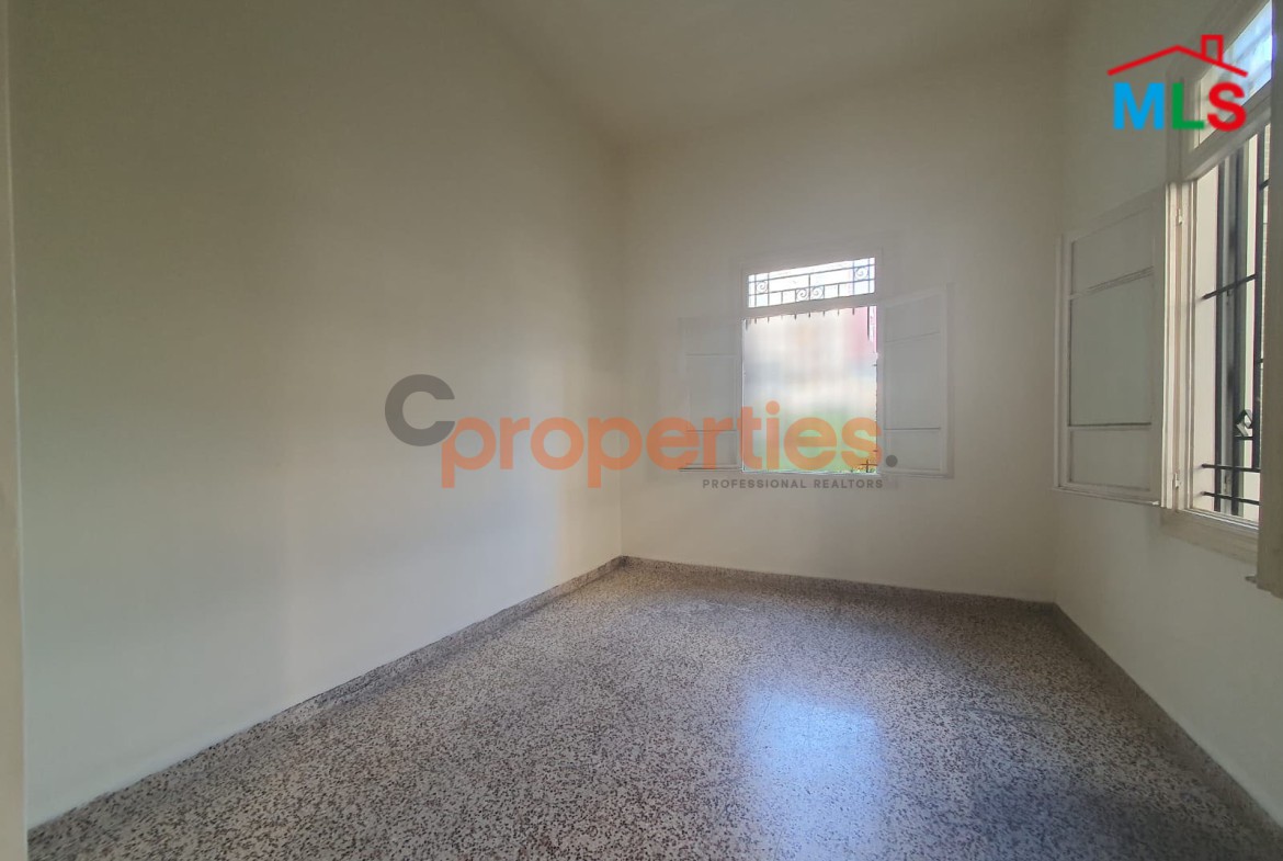 Apartment for rent in Achrafieh - CPBRN37