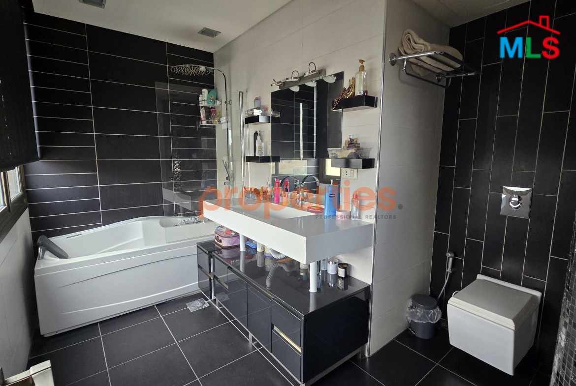 Apartment For Rent In Furn El Chebbak - CPJA13