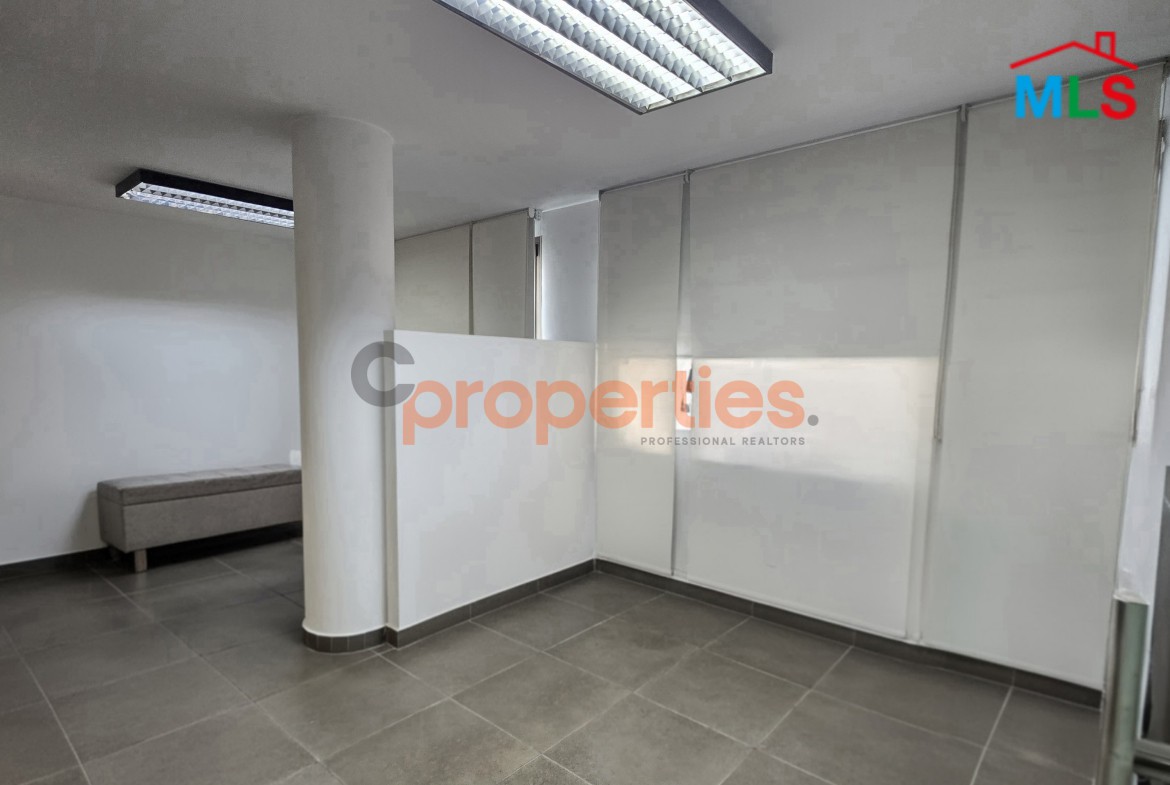 Office For Rent In Furn El Chebbak - CPJA12