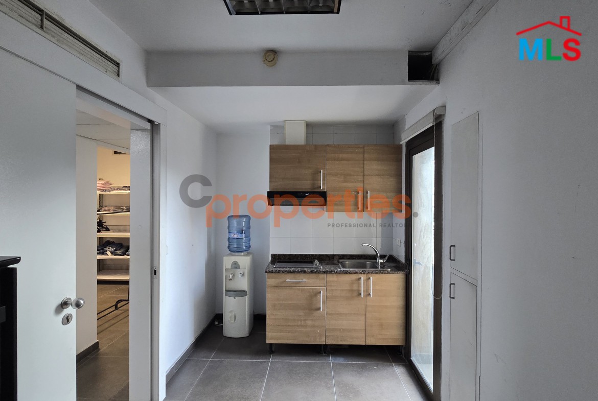Office For Rent In Furn El Chebbak - CPJA12