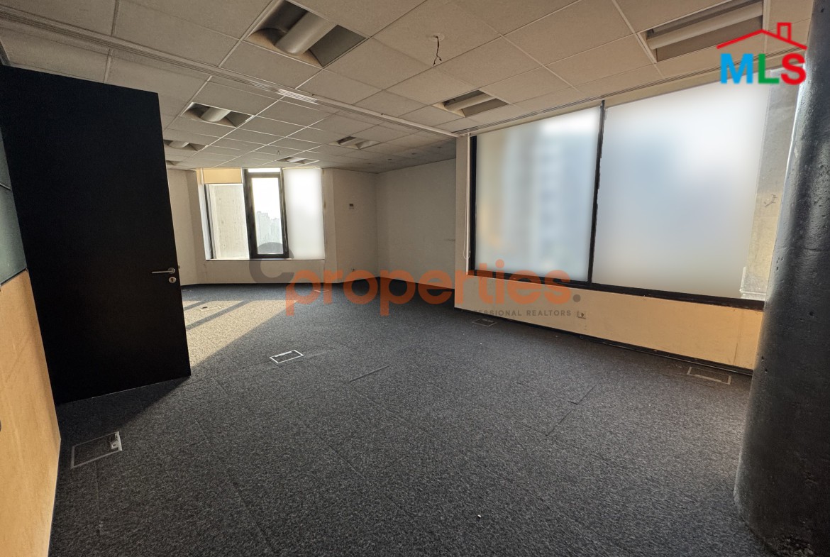 Prime Office for Rent in Furn El Chebbak - CPGA114