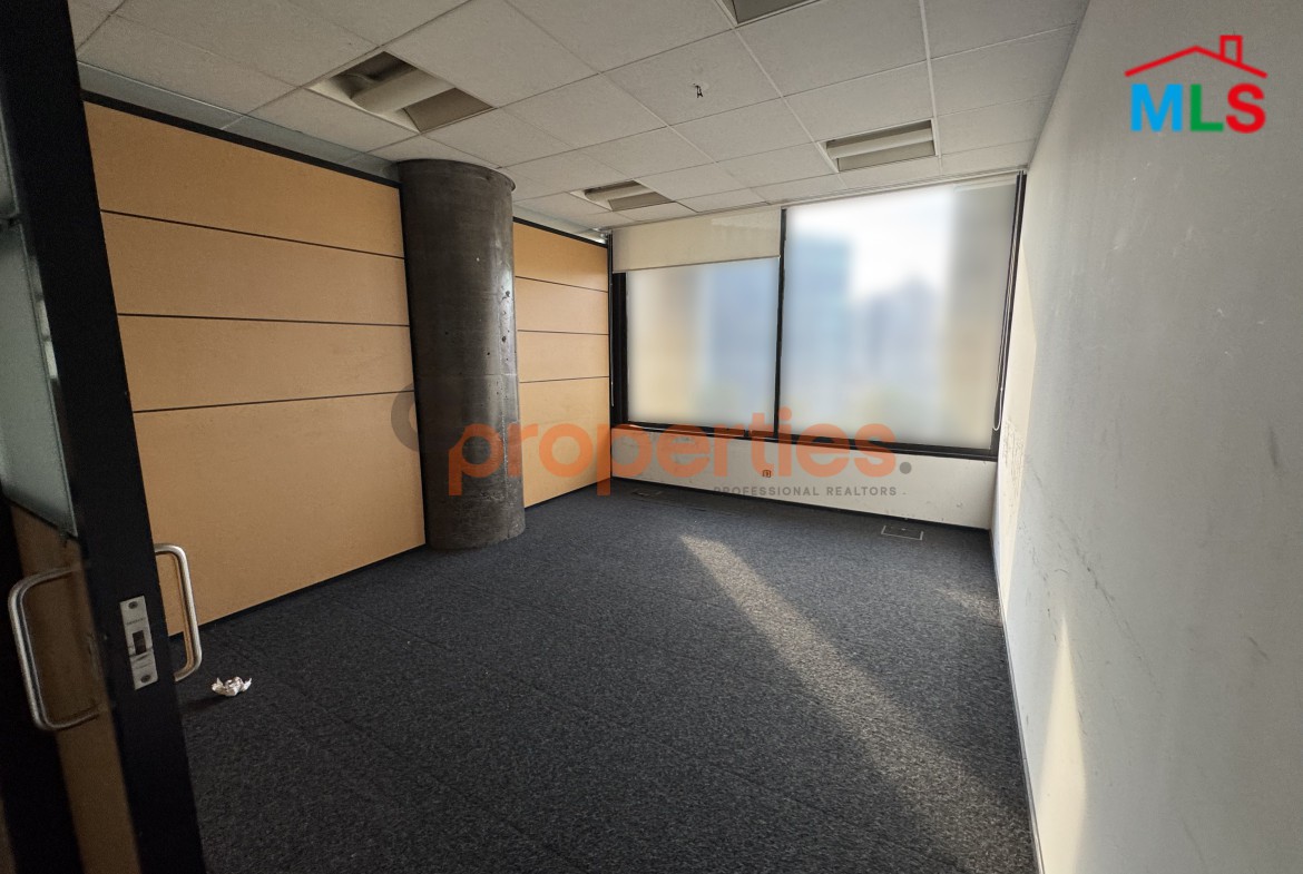 Prime Office for Rent in Furn El Chebbak - CPGA114