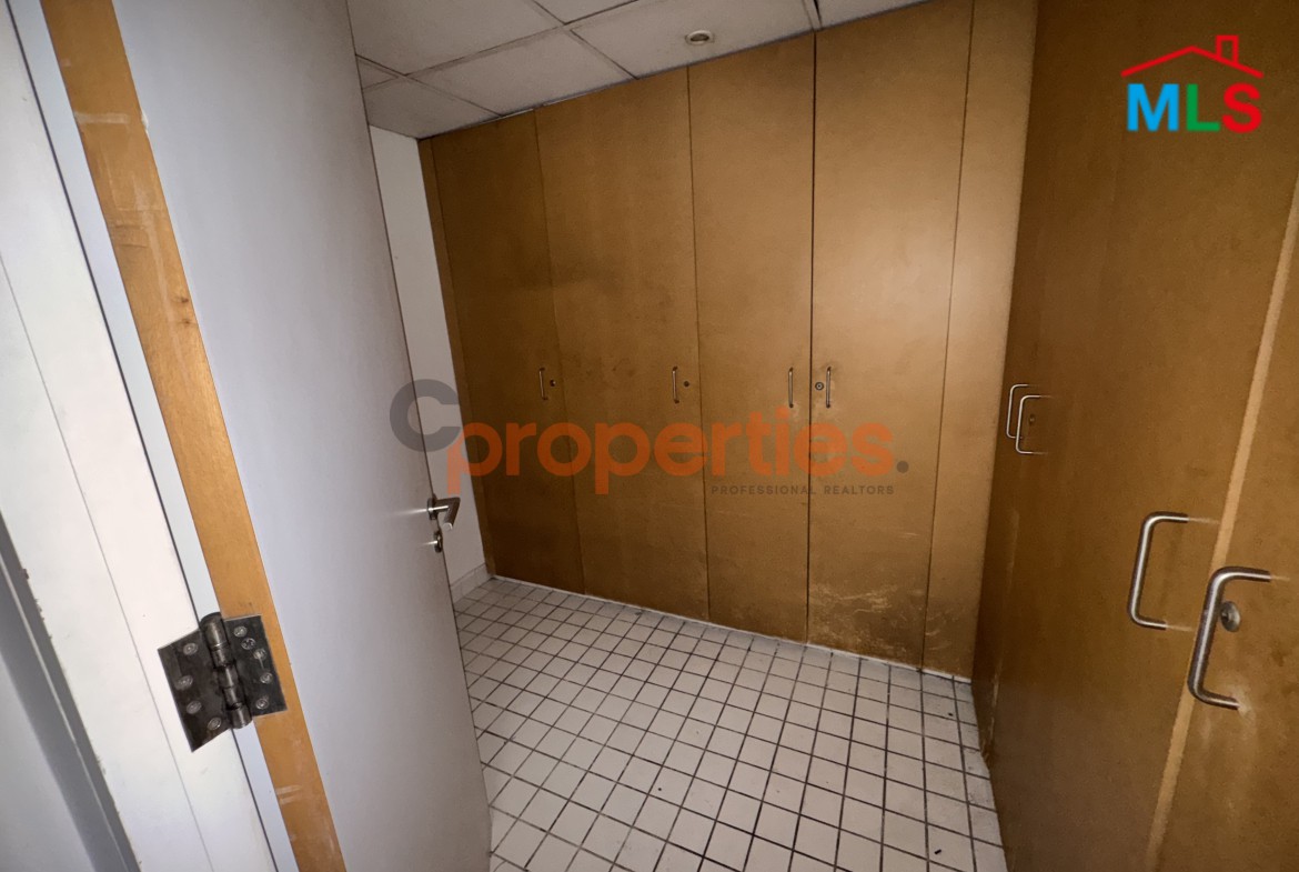 Prime Office for Rent in Furn El Chebbak - CPGA114