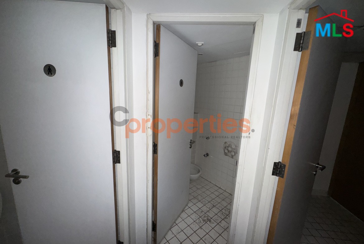 Prime Office for Rent in Furn El Chebbak - CPGA114