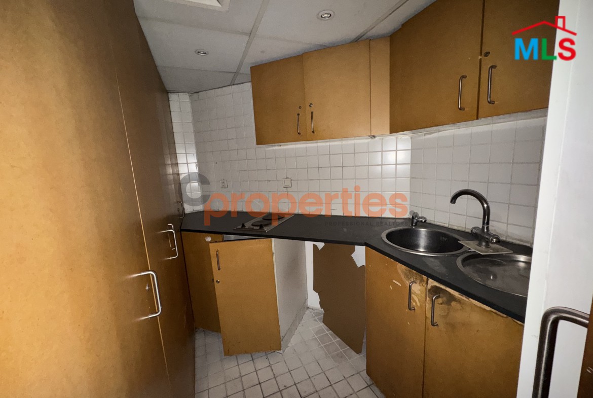 Prime Open Space Office for Rent in Furn El Chebbak - CPGA115