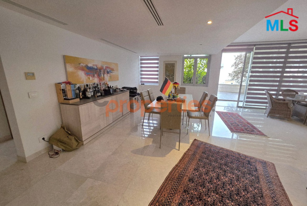 Apartment For Rent In Achrafieh - CPBWW67