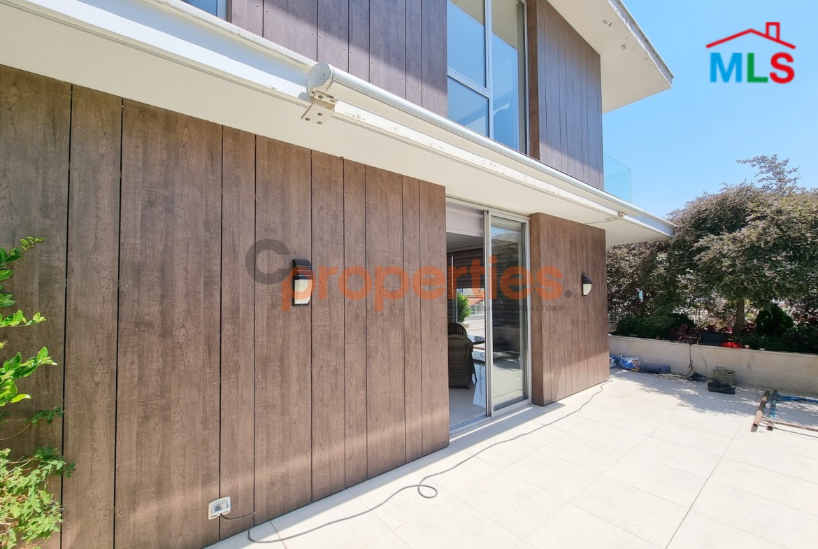 Apartment For Rent In Achrafieh - CPBWW67