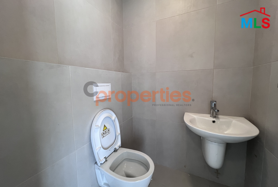 Spacious & Prime Located Office For Rent in Dekwaneh | CPCC49