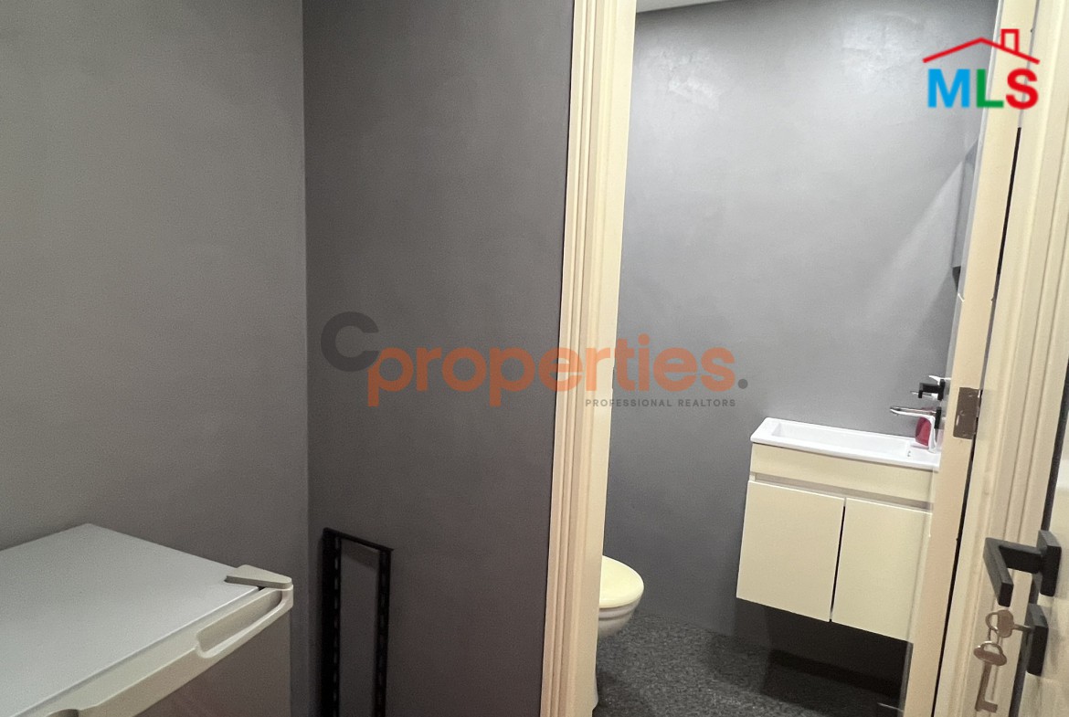 High-End Decorated & Furnished Office in Dekwaneh | CPCC44