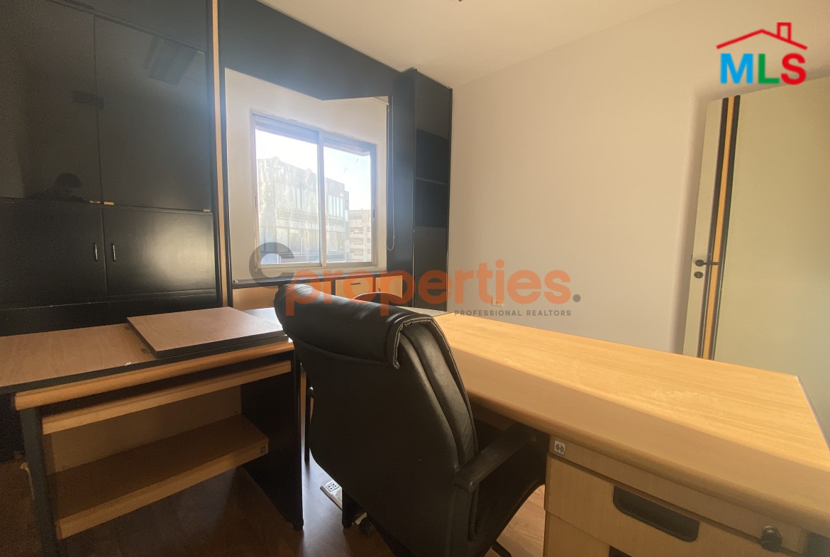 Office for Rent in Zalka - CPFY49
