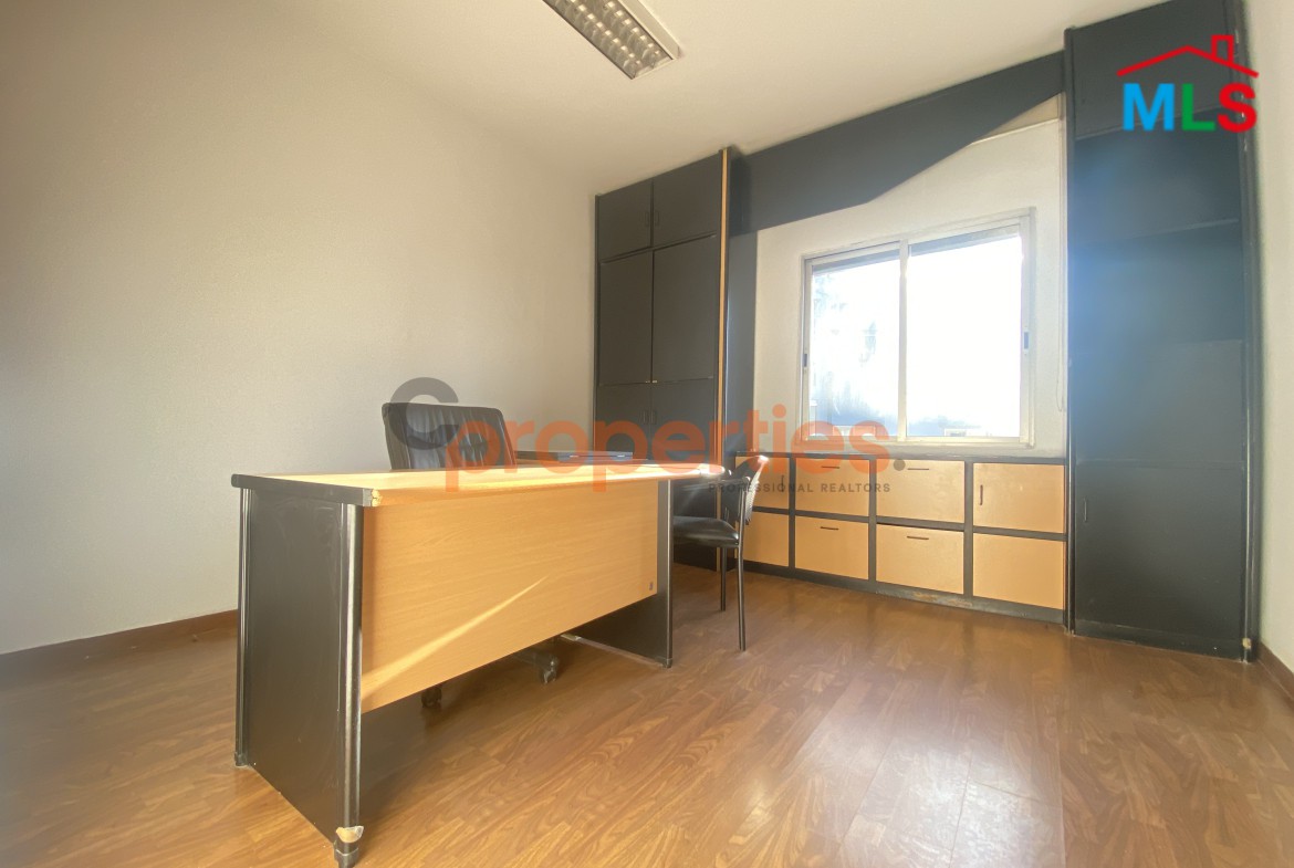 Office for Rent in Zalka - CPFY49