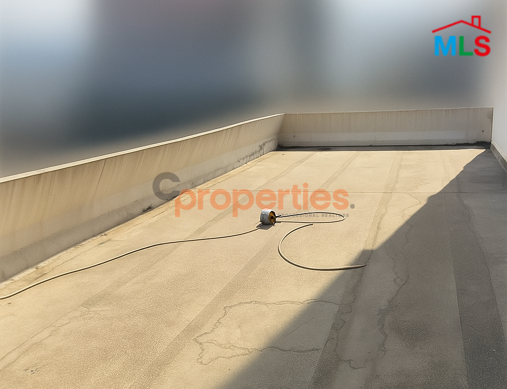 Office For Rent with Main Road Access in Dekwaneh | CPCC42