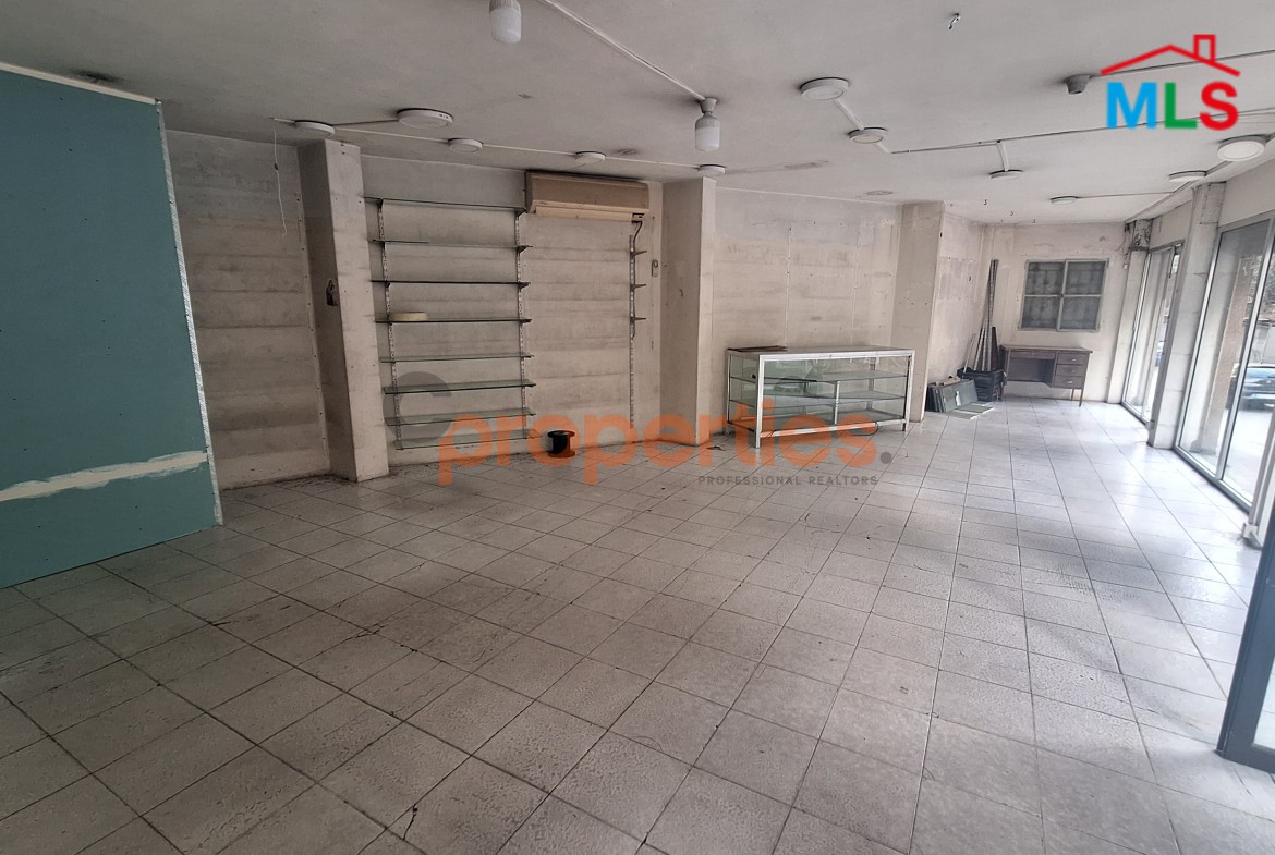 Shop for Rent in Hadath Baabda - CPAK04
