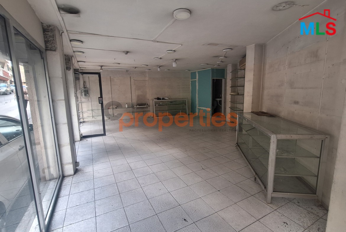 Shop for Rent in Hadath Baabda - CPAK04