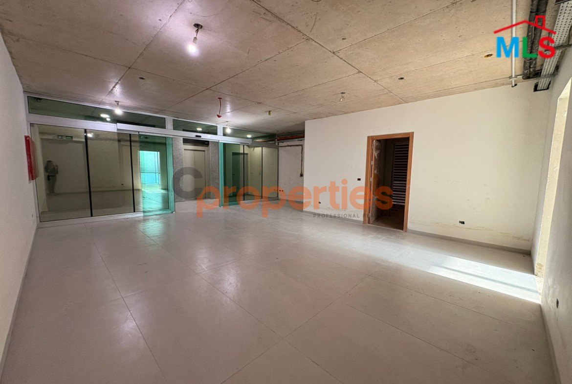 Spacious Offices For Rent In Louaize - CPFY159