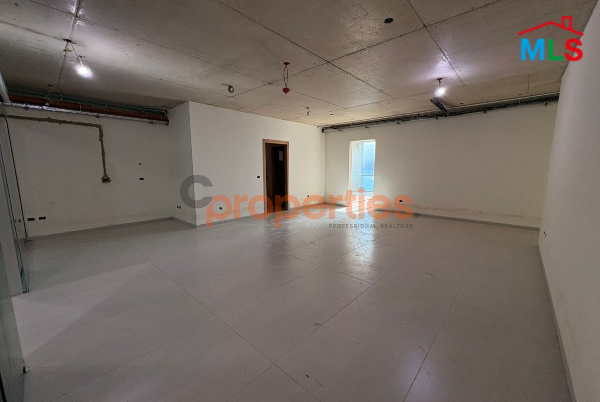 Spacious Offices For Rent In Louaize - CPFY159